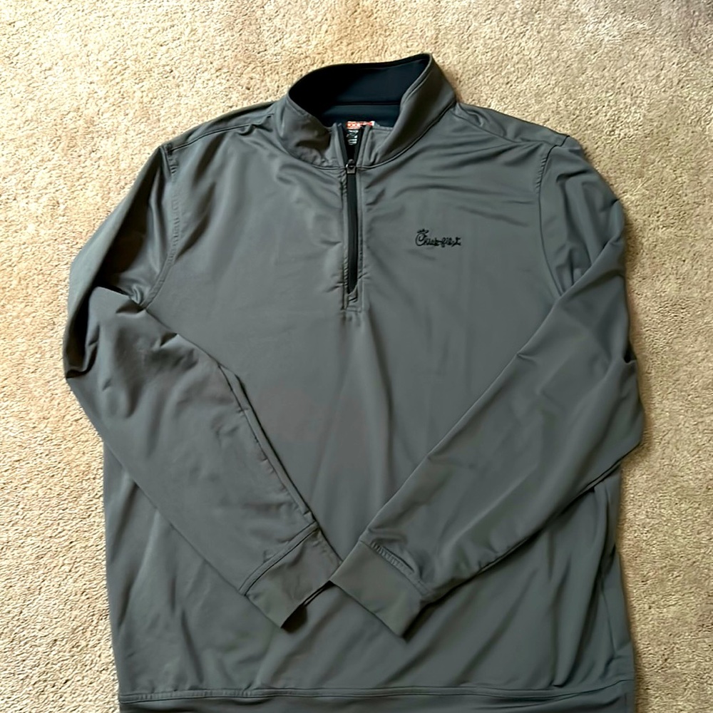 1/4 zip gray pullover Chick-fil-A large